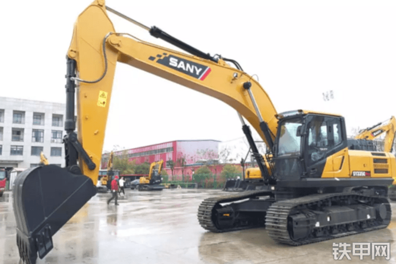 三一重工SY335C Pro挖掘机整机外观