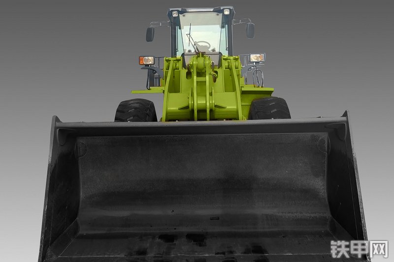 博雷顿BRT956EV电动装载机整机外观