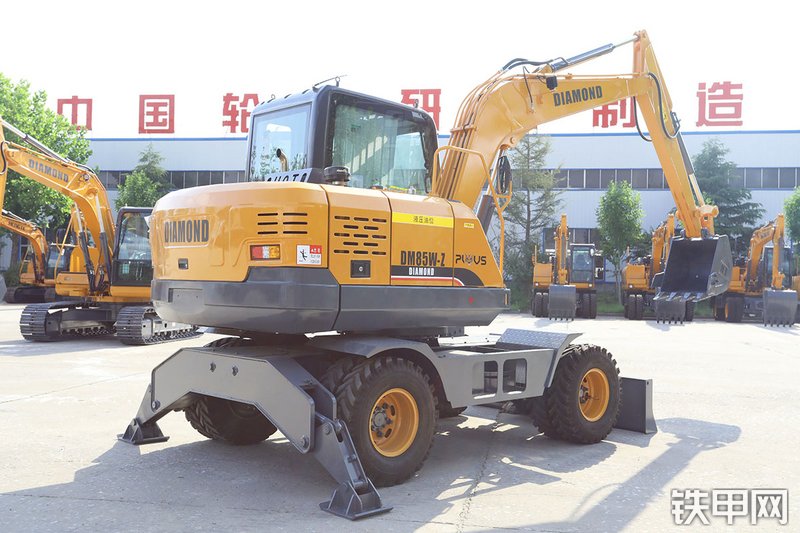 帝盟重工DM85W挖掘机整机外观