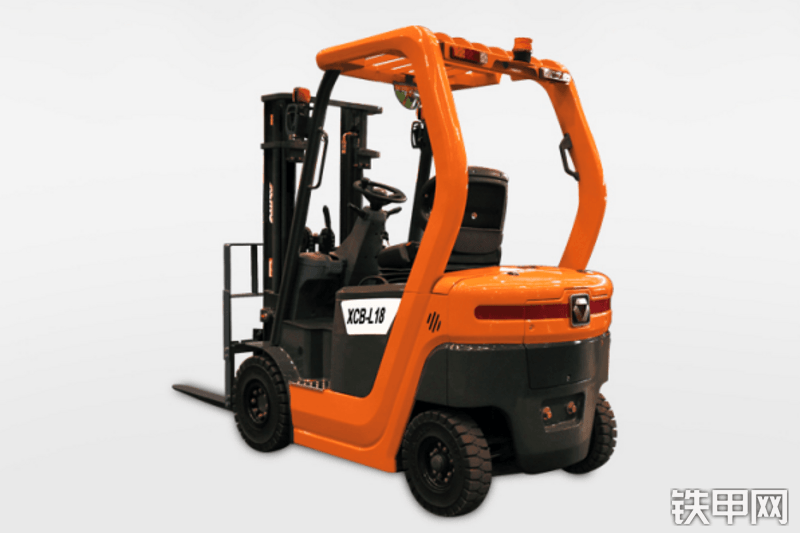 徐工XCB-L18叉车整机外观