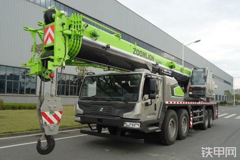 中联重科ztc800v552汽车起重机