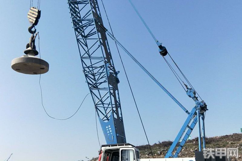 宇通YTQH450B强夯机整机外观