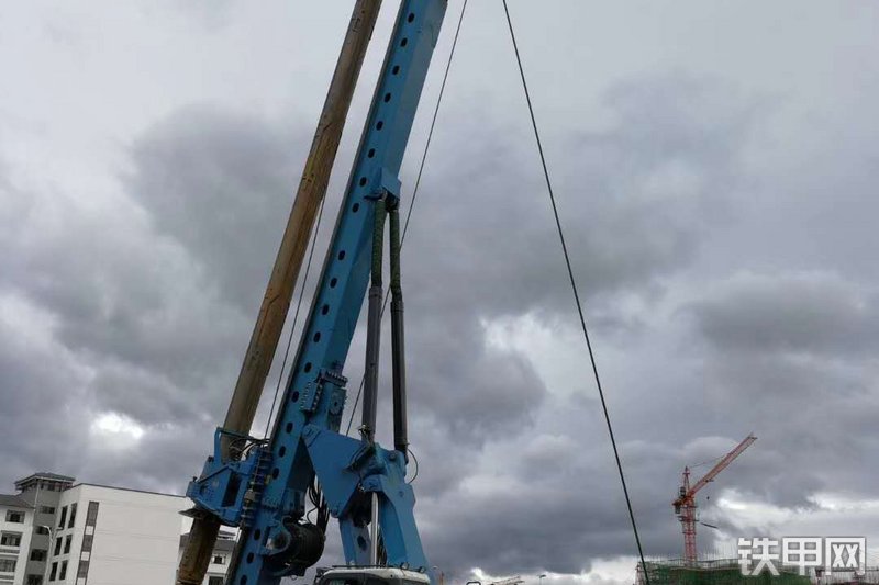 宇通YTR360D旋挖钻整机外观