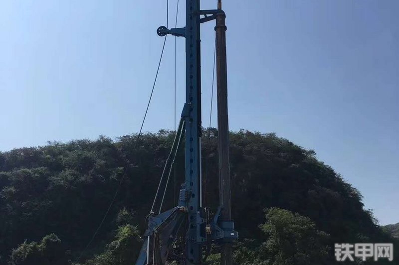 宇通YTR360D旋挖钻整机外观