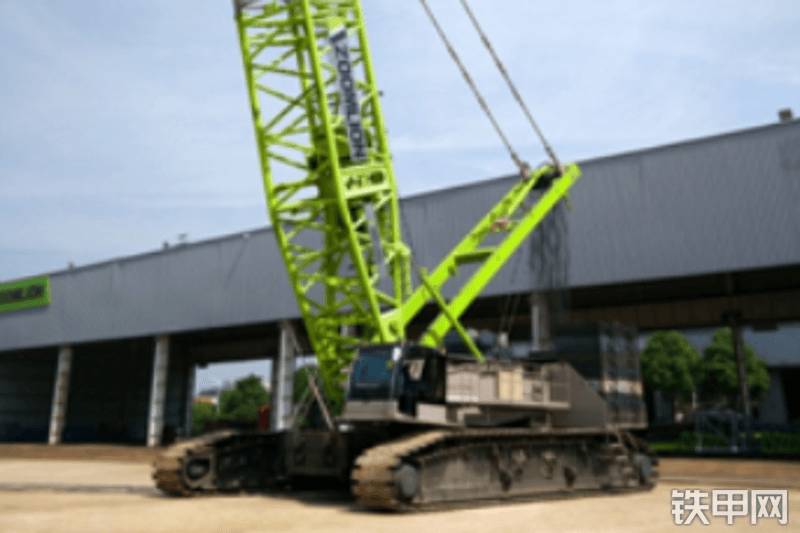 中联重科ZCC5000起重机整机外观