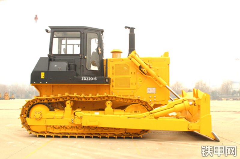 中联重科ZD160S(H)-6推土机整机外观