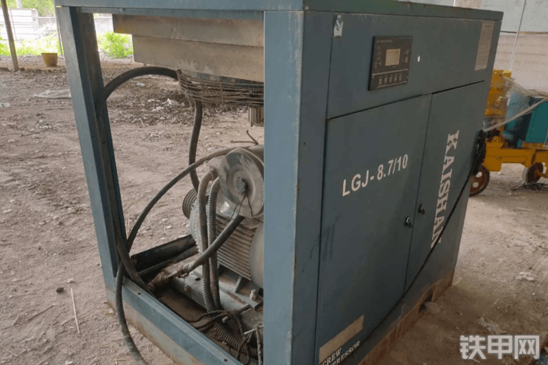 开山集团LGJ-8.7/10空气压缩机整机外观