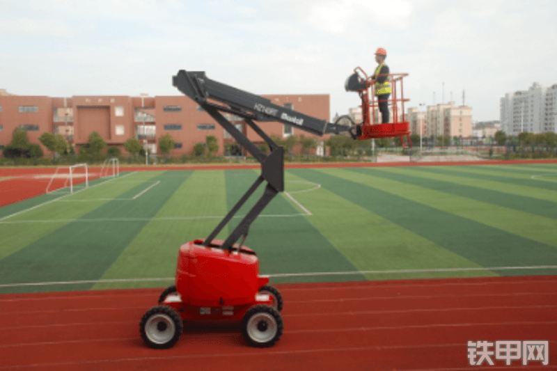 美通重工HZ-140RT高空作业机械整机外观