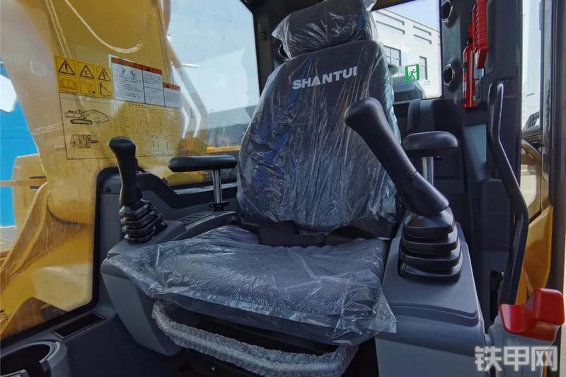 山推SE370LC-9挖掘机局部