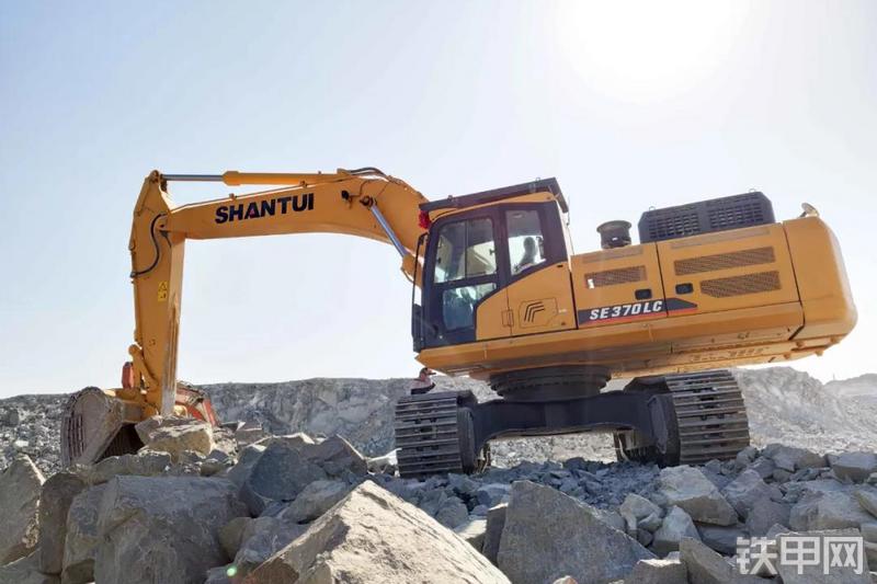 山推SE370LC-9挖掘机整机外观