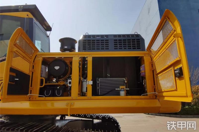 山推SE370LC-9挖掘机局部