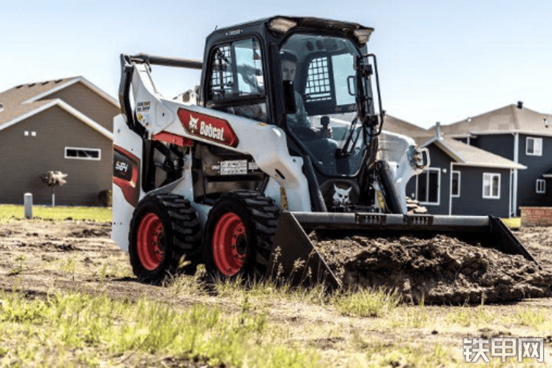 山猫s64轮式滑移装载机