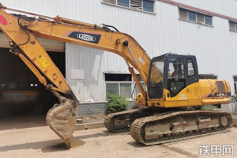 雷沃重工fr2207b履带式挖掘机