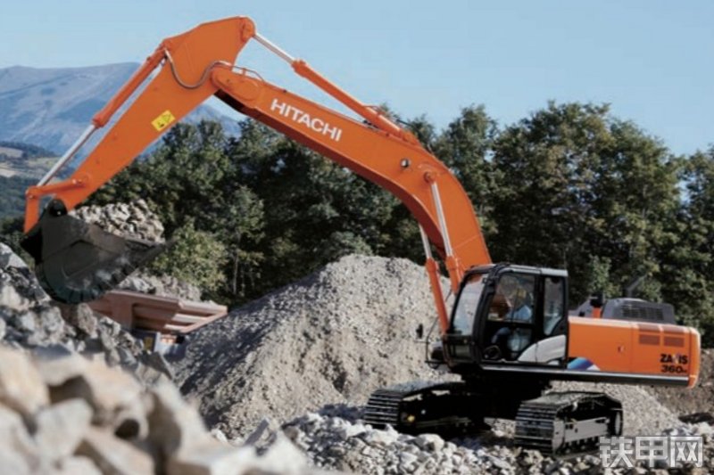 日立ZX360H-5A挖掘机整机外观