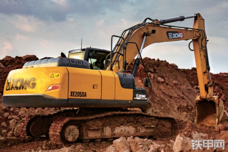 徐工XE205DA挖掘机整机外观