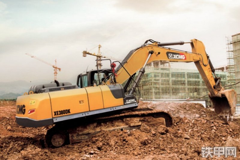△1/30 徐工 XE380DK ショベルカー（XCMG 38 tons XE380DK Big