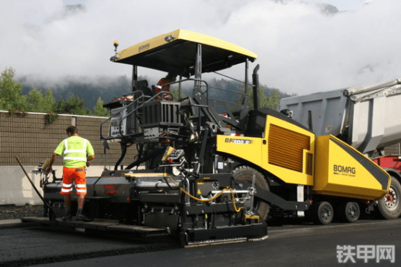 宝马格BF800P沥青摊铺机整机外观