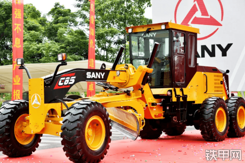 三一重工STG170C-8S平地机整机外观