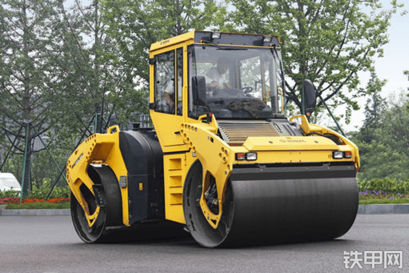 宝马格bw205ad4双钢轮压路机