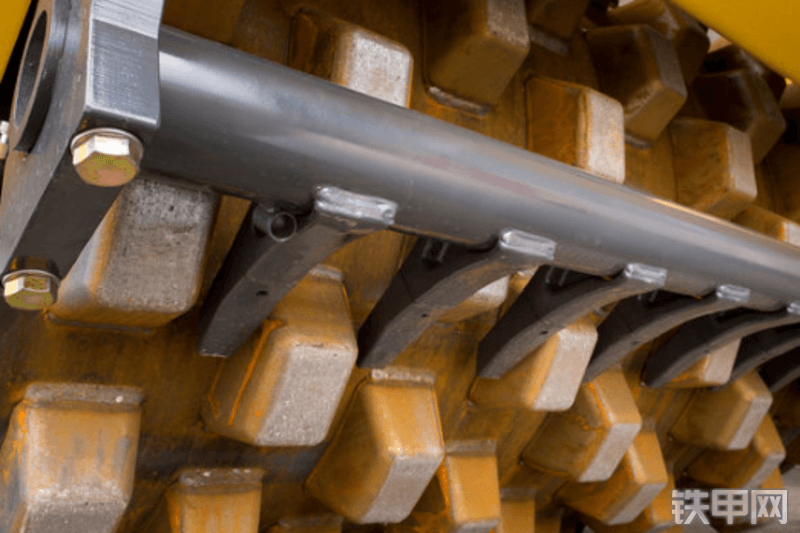 宝马格BW226PDH-5压路机局部