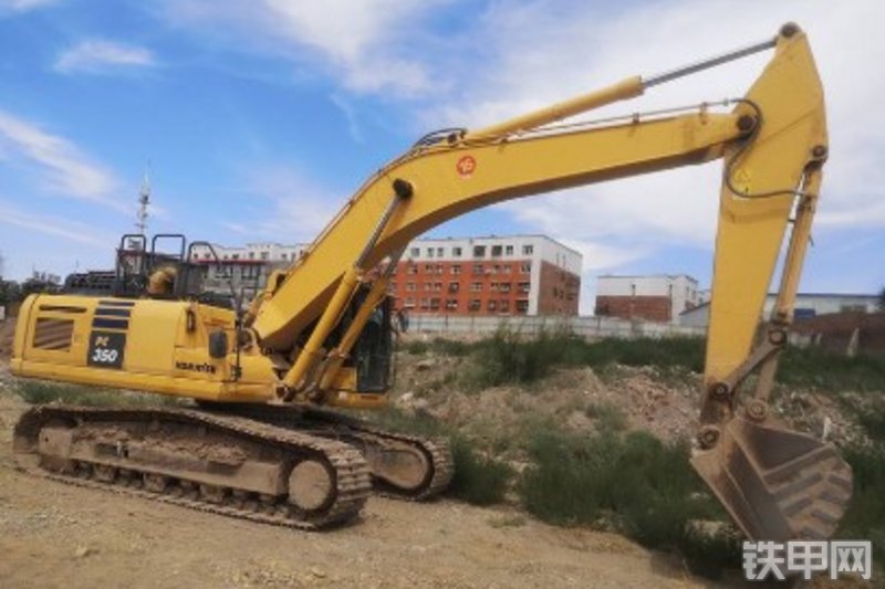 小松PC350-10挖掘机整机外观