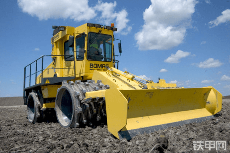 宝马格BC772EB-2压路机整机外观