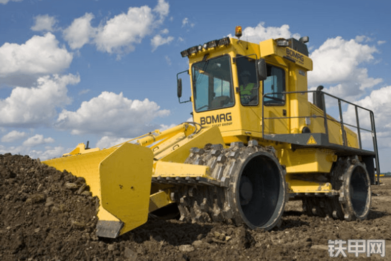 宝马格BC772EB-2压路机整机外观