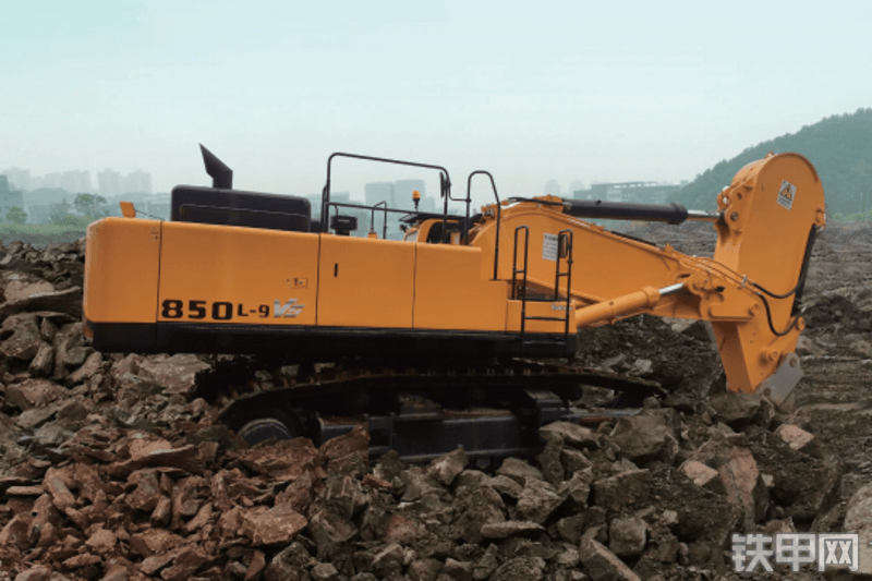 现代R850L-9VS挖掘机整机外观