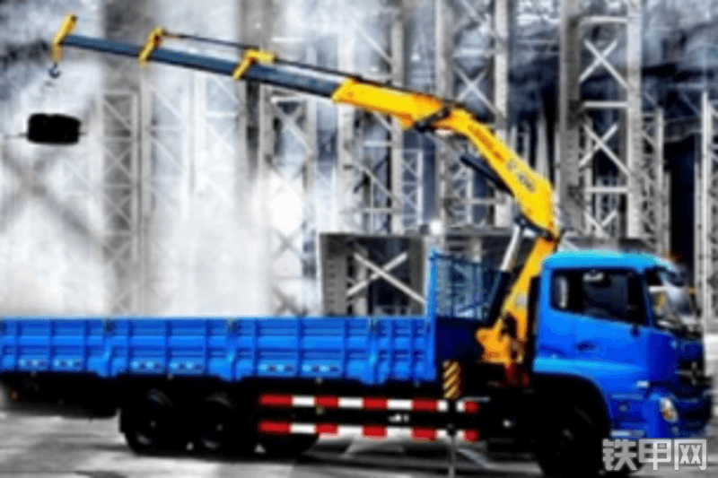 徐工KSQZ200起重机整机外观