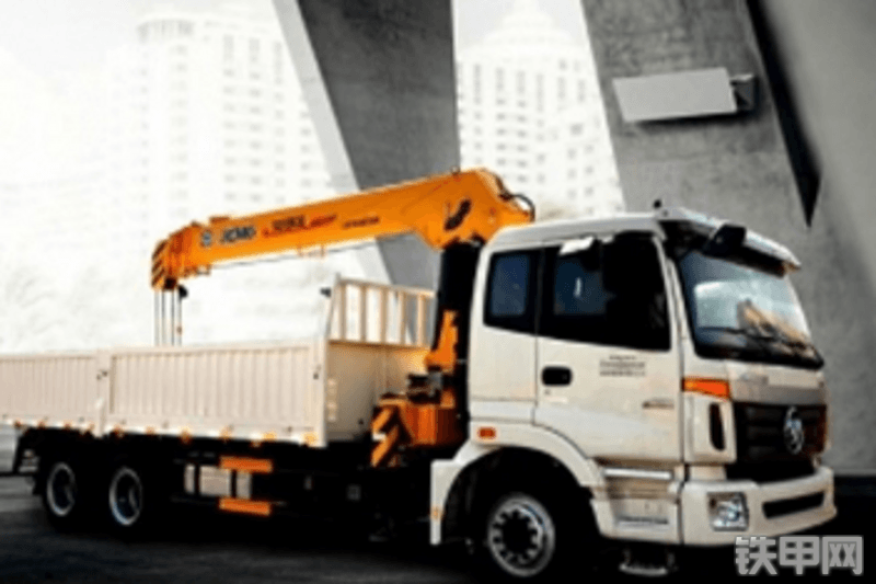 徐工KSQS250起重机整机外观