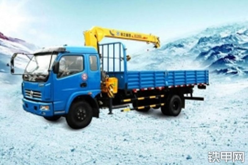 徐工KSQS68-3起重机整机外观