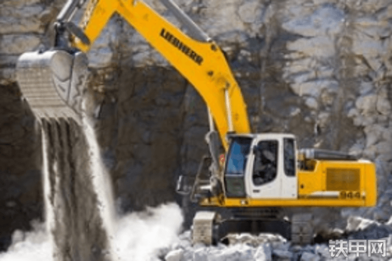 利勃海尔R944C挖掘机整机外观