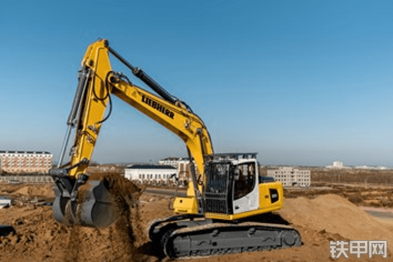 利勃海尔R924挖掘机整机外观