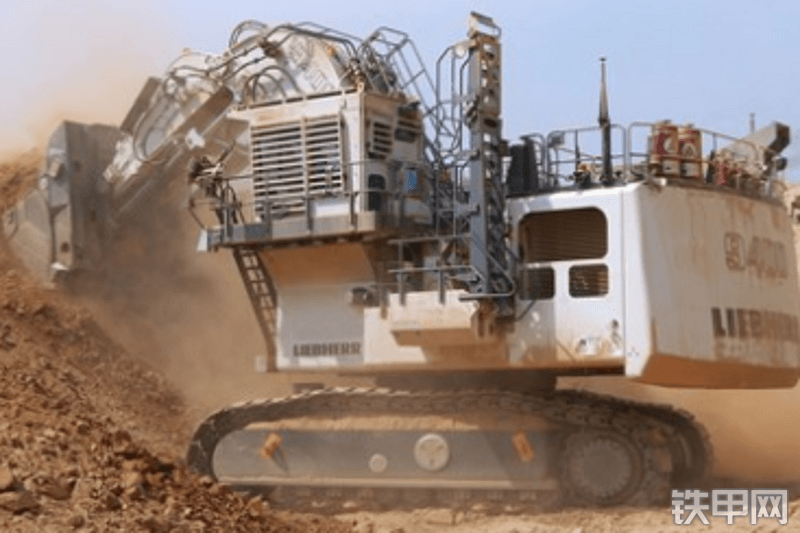 利勃海尔R9400矿用挖掘机整机外观