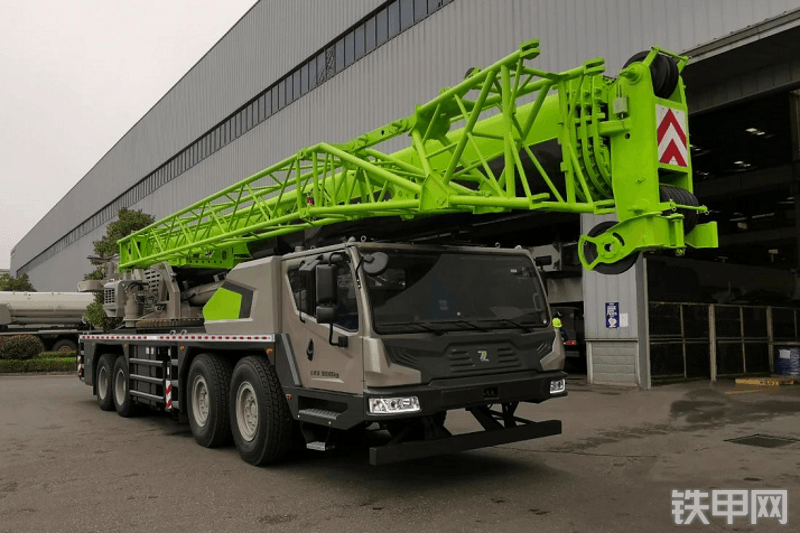 中联重科ZTC801V552起重机整机外观