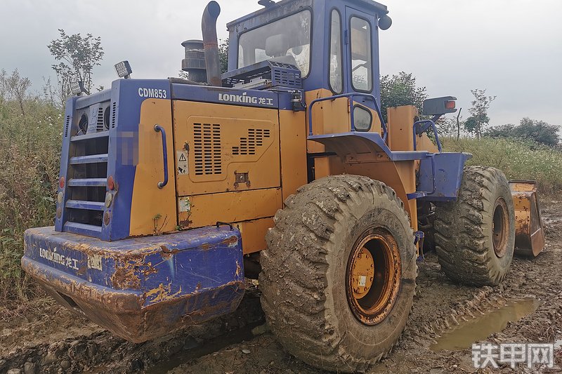 龙工CDM853装载机整机外观