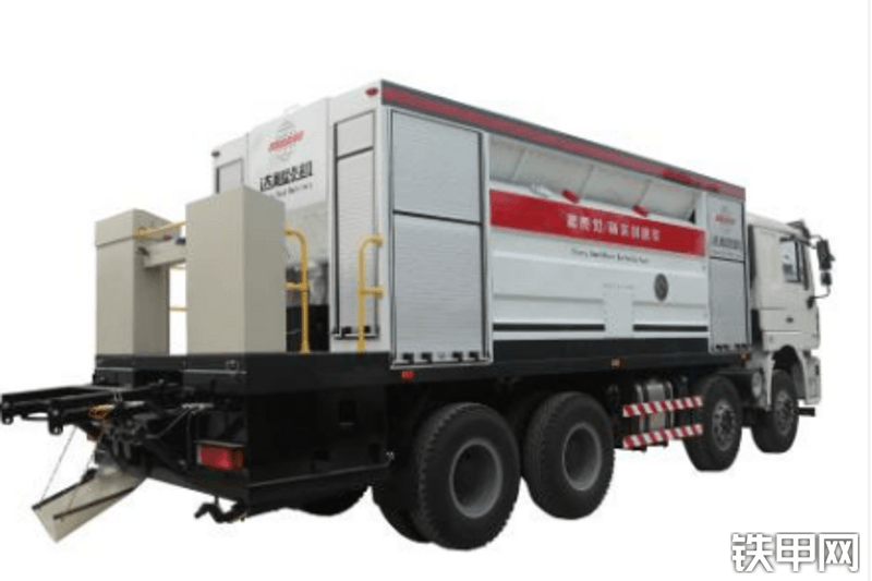 达刚控股DGL5310TFC–X125稀浆封层车整机外观