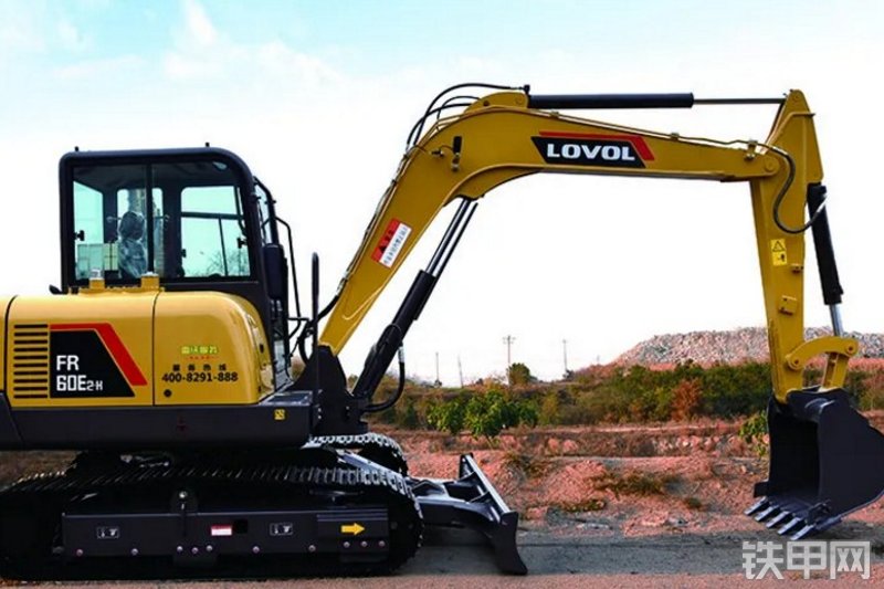 雷沃重工FR60E2-H挖掘机整机外观