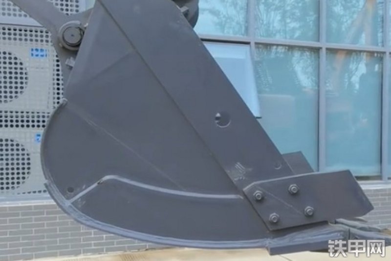 迪万伦DX200-9CN挖掘机局部