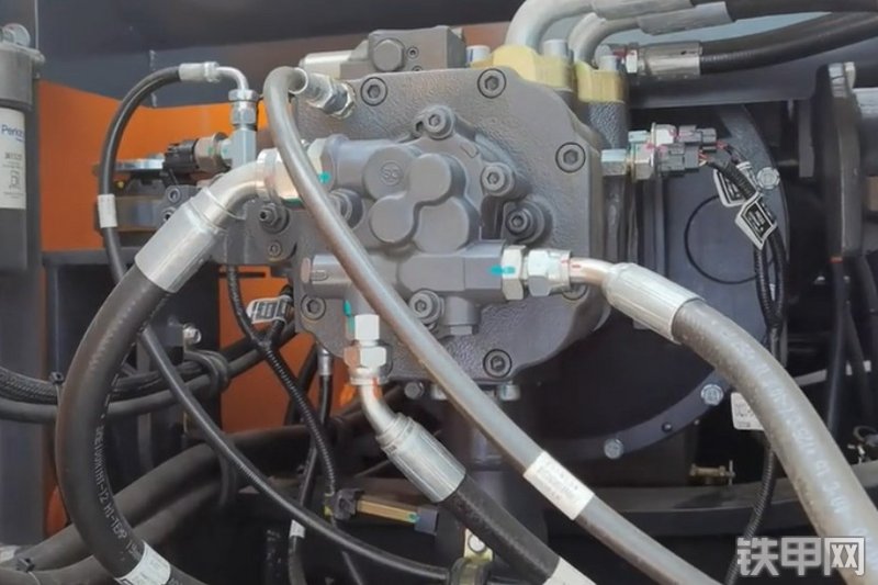 迪万伦DX200-9CN挖掘机局部