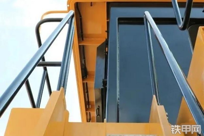 卡特彼勒CAT®6030 AC FS挖掘机局部