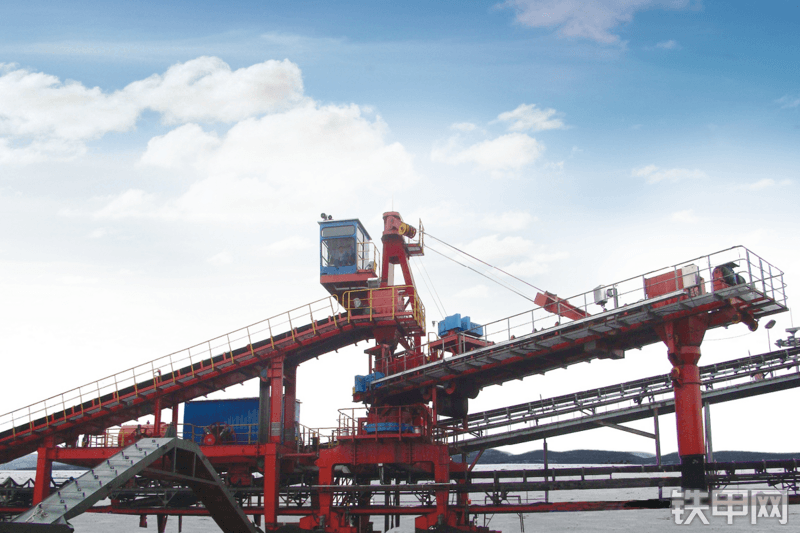 中联重科QGH400.33装船机整机外观