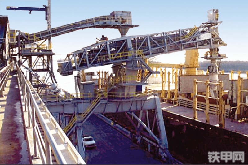 中联重科QGH400.33装船机整机外观