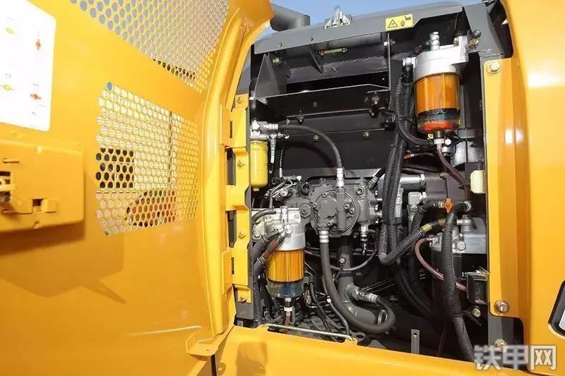 凯斯CX180C-8挖掘机