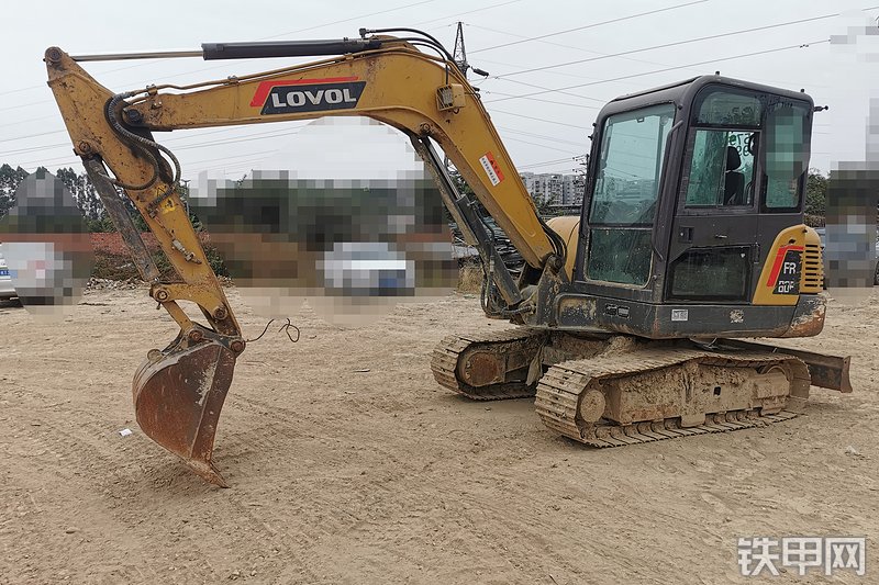 雷沃重工FR60E-H挖掘机整机外观
