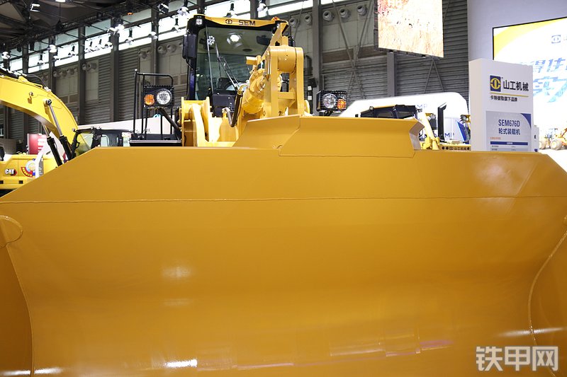山工SEM676D装载机展会( )