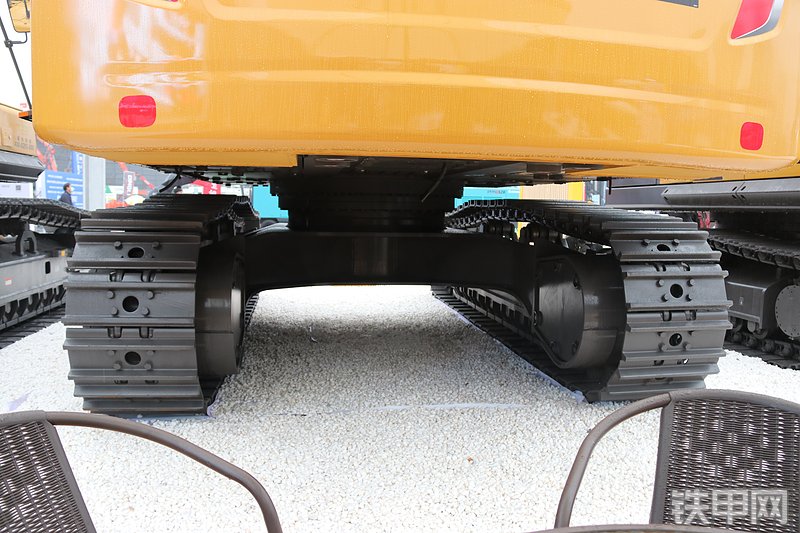 雷沃重工FR600E2-HD挖掘机局部