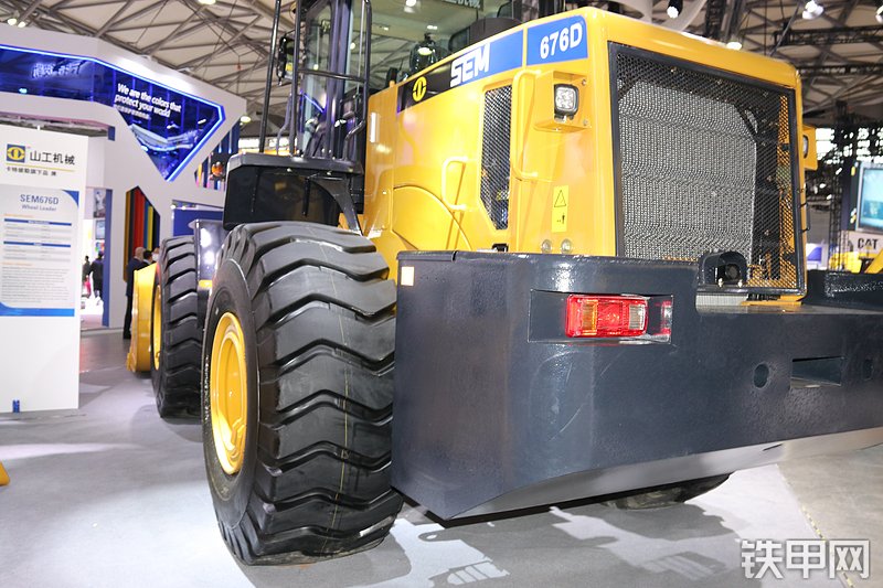 山工SEM676D装载机展会( )