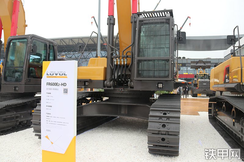 雷沃重工FR600E2-HD挖掘机整机外观