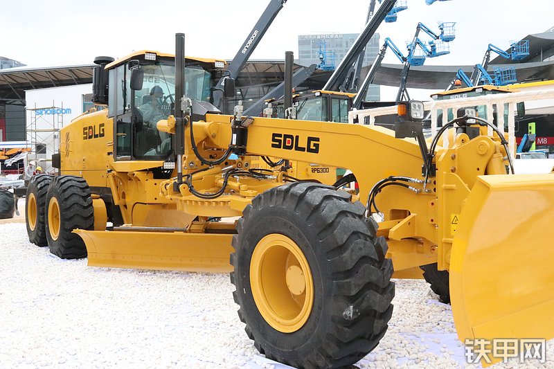 山东临工G9290平地机整机外观